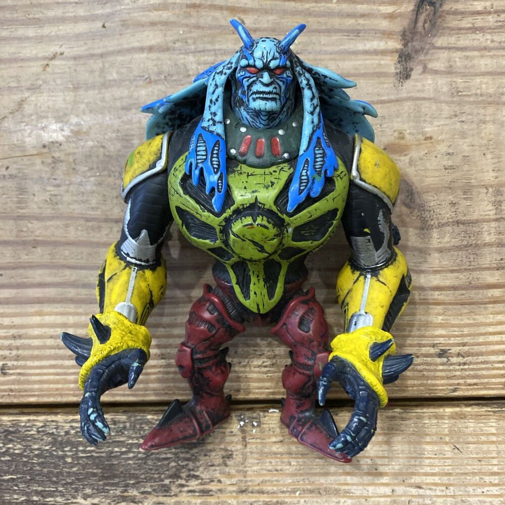 Cartoon Network, BEN 10 DNA Alien Heroes Figure: Ultimate Aggregor Aggressor